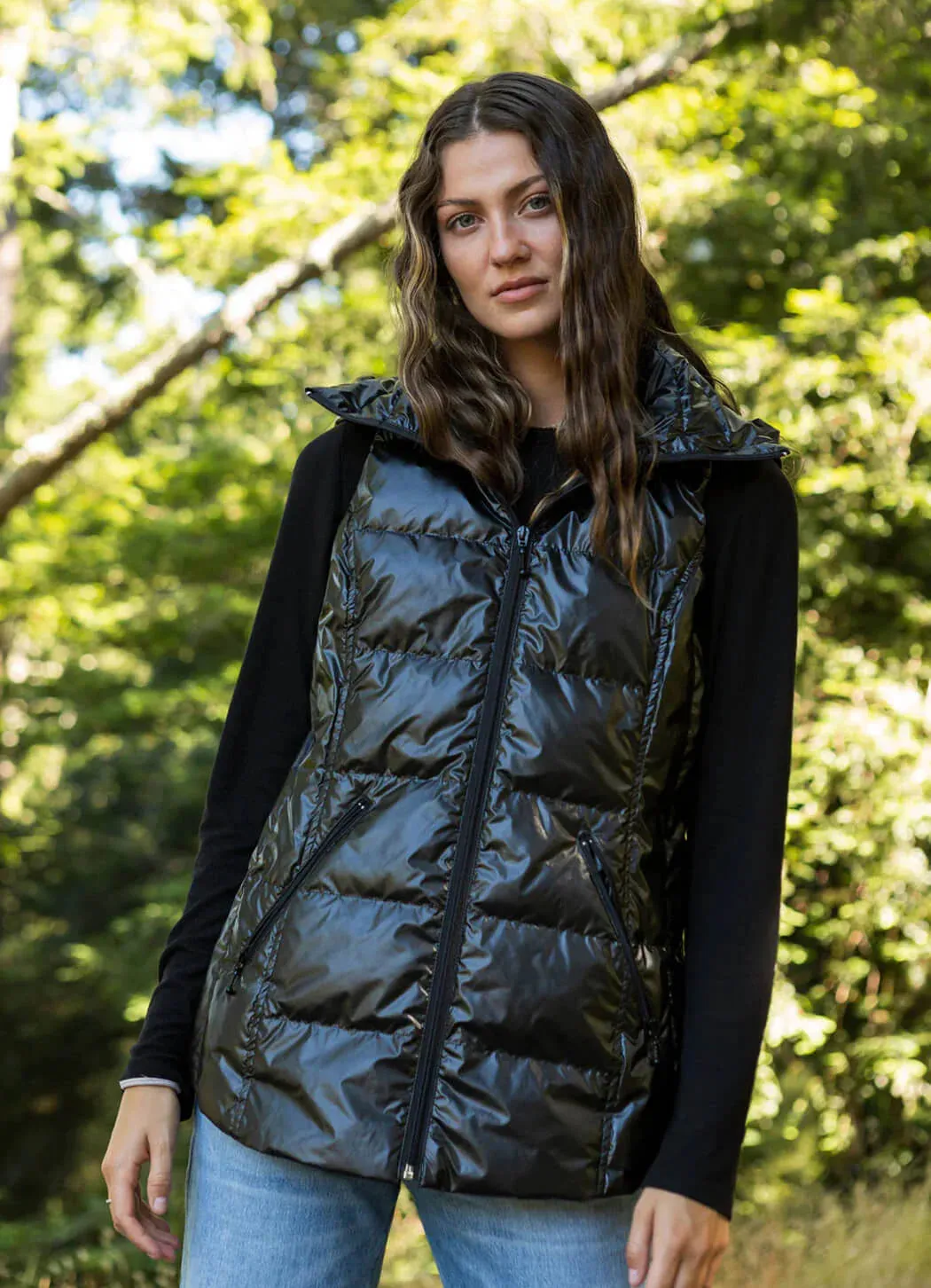 Anorak Cosmic Metallic Hooded Down Vest light hug