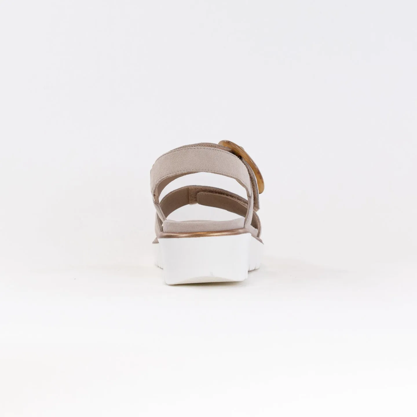 Ara Bridgeport Sandal (Women's) - Sand Kid Suede Cloud Feel
