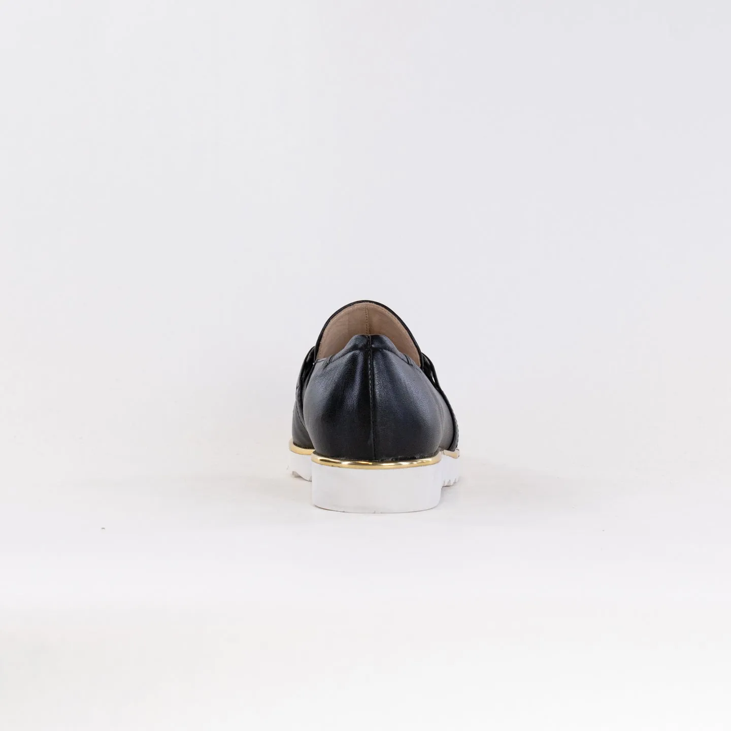 Ara Laura Loafer (Women's) - Black Leather always relevant