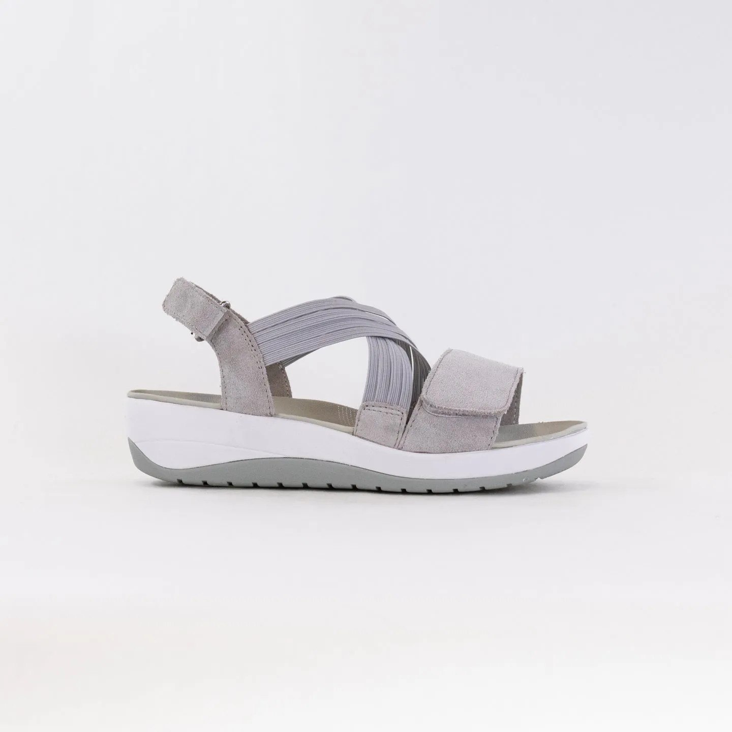 Ara Niles Adjustable Platform (Women's) - Pebble Weekend Look