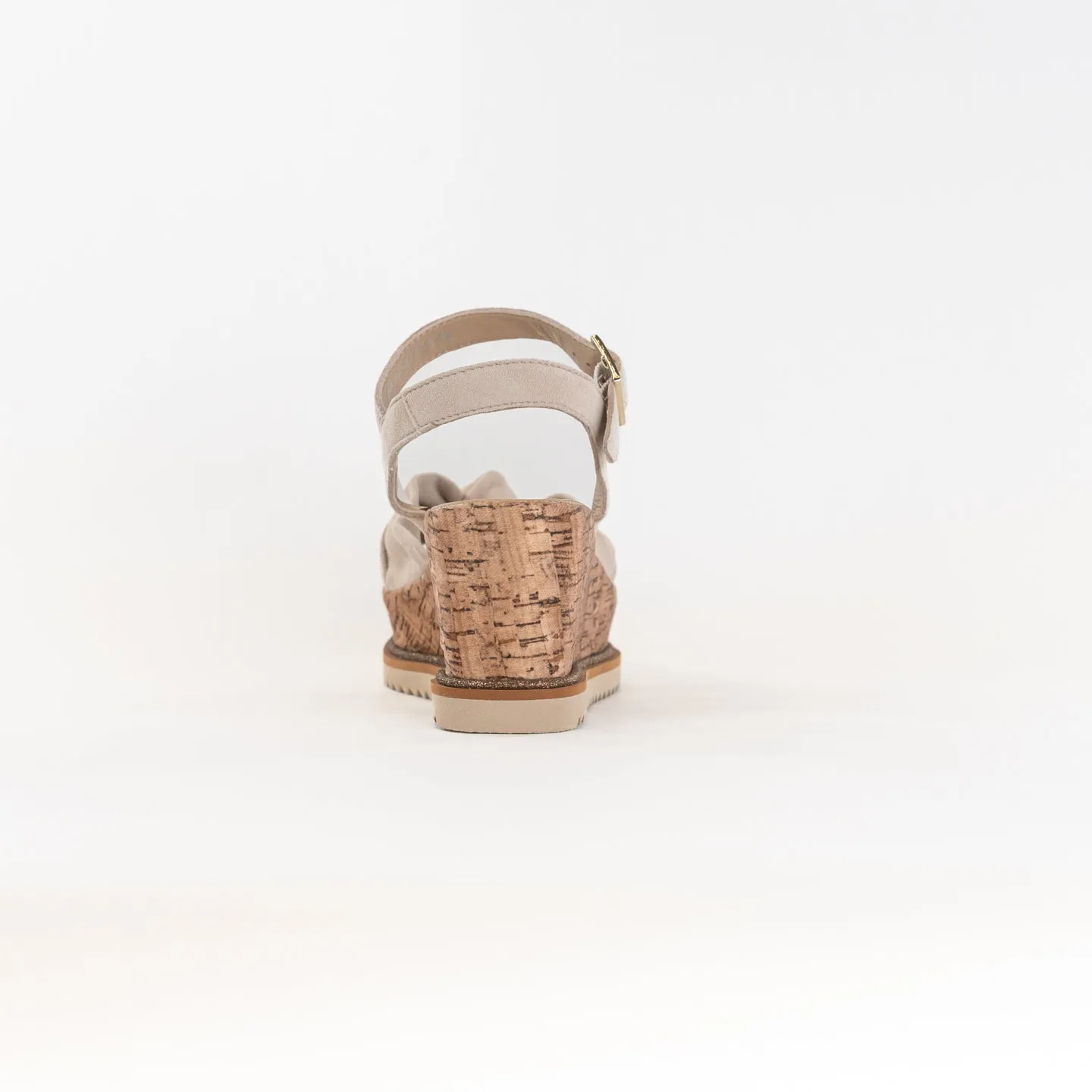 Ara Parma (Women's) - Sand Subtle Style
