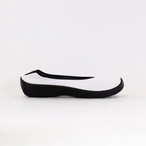 Arcopedico Lolita (Women's) - White bold pace Arcopedico Lolita (Women's) - White multi terrain