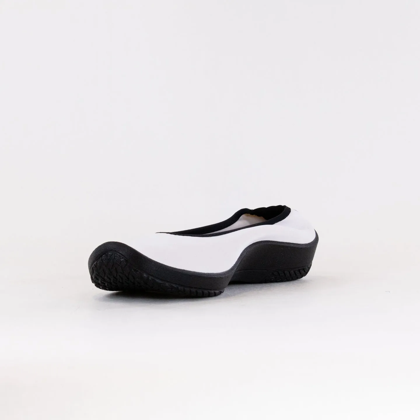 Arcopedico Lolita (Women's) - White ice terrain