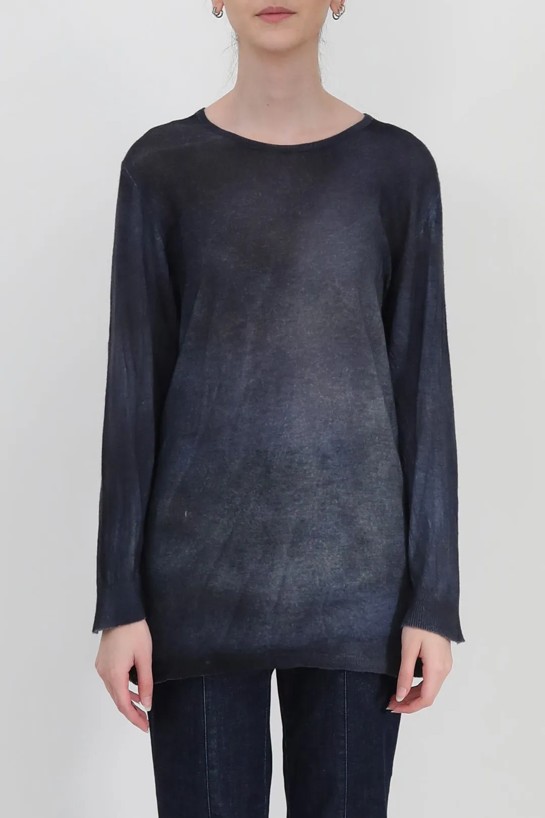 BASILE CREW IN HAND-DYED LIGHTWEIGHT CASHMERE rich hue