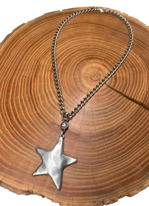 Belle Via Jewelry Hammered Star Necklace relax vibe Belle Via Jewelry Hammered Star Necklace dream vibe