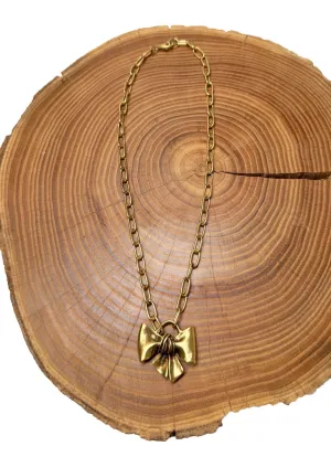 Belle Via Organic Bow Necklace simple design