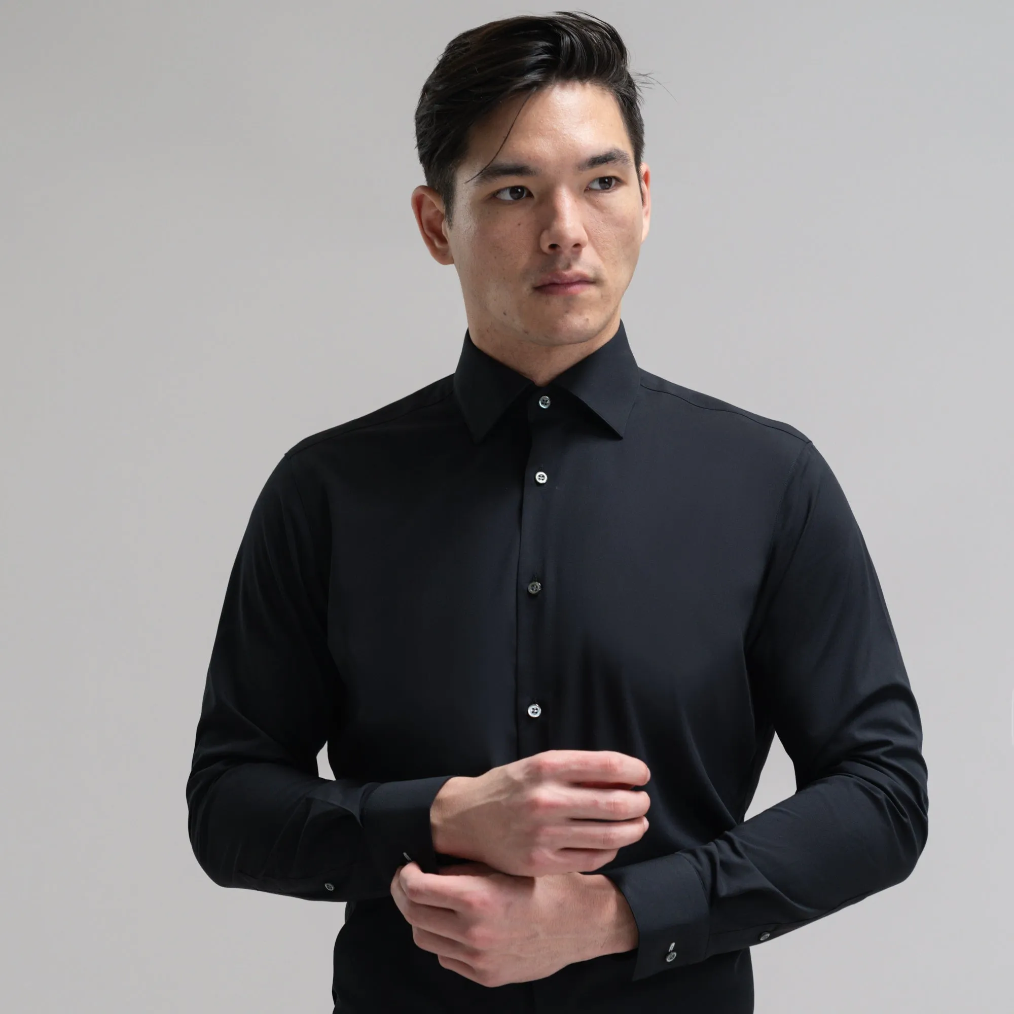 BreezeTech Spread Shirt effortless form