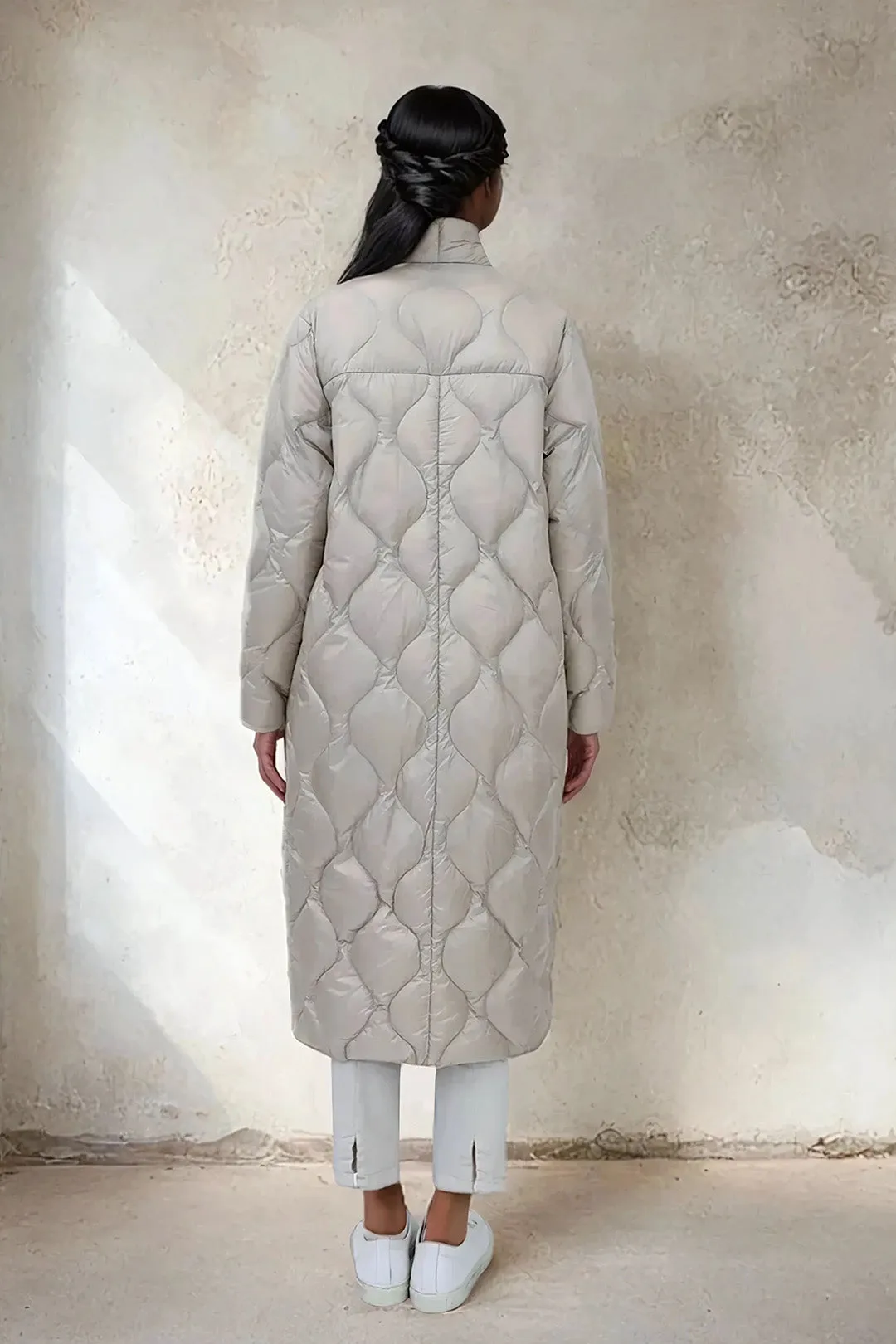 BRENTA COAT IN ULTRALIGHT GOOSE DOWN fog mood