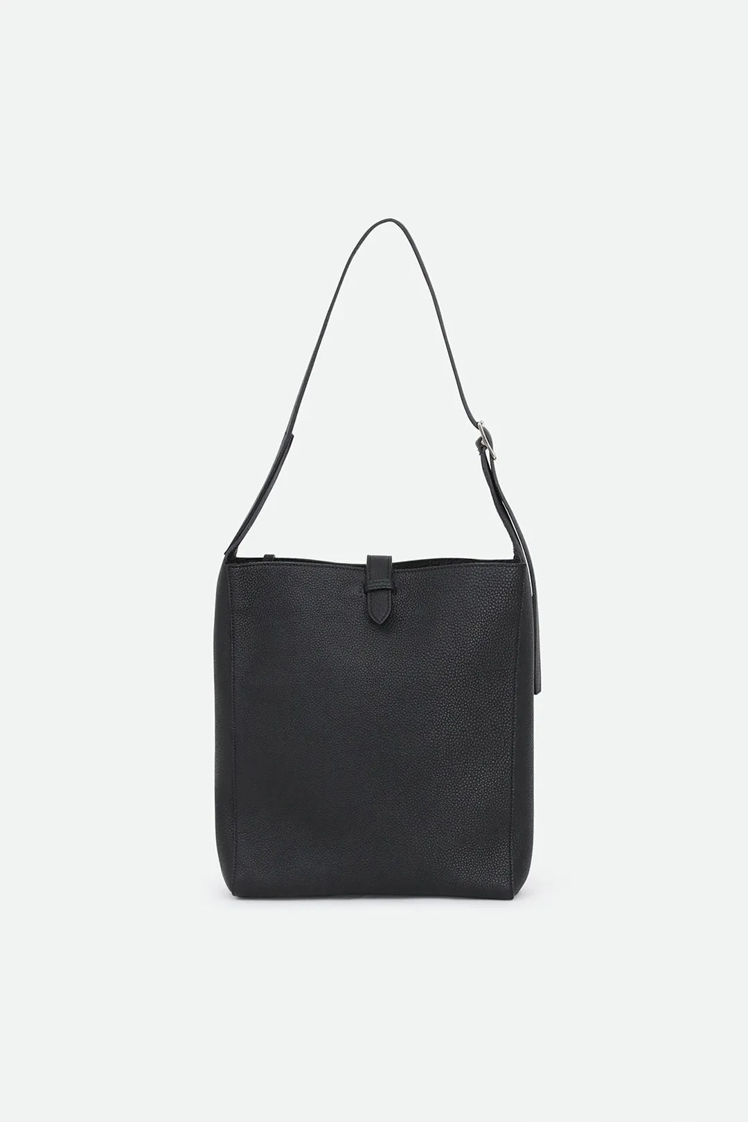 BRIO BUCKLE BAG IN ITALIAN CALFSKIN BLACK everyday use