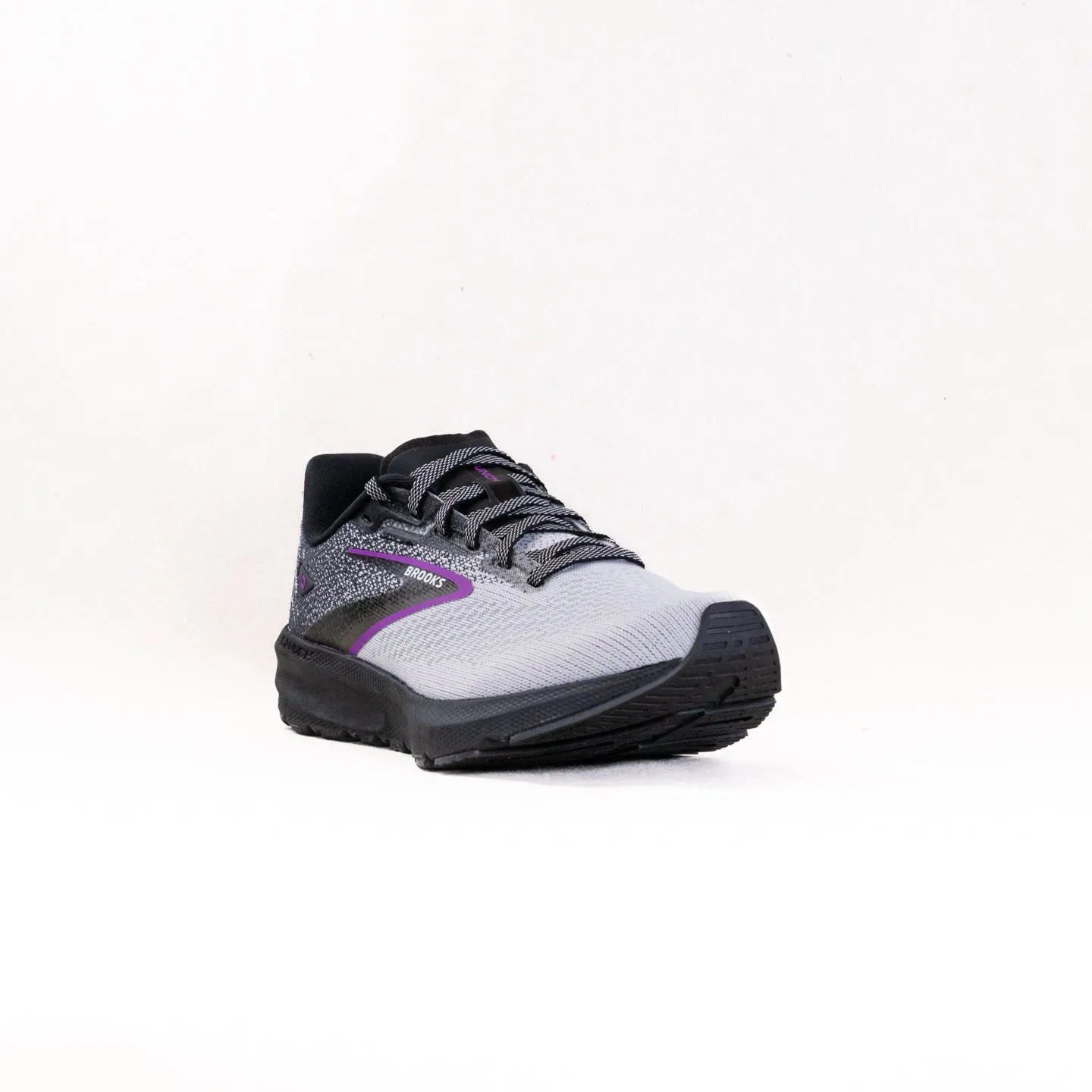 Brooks Launch 10 (Women's) - Black/White/Violet heel lock