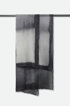 CHARCOAL SCARF IN HAND DYED CASHMERE effortless style CHARCOAL SCARF IN HAND DYED CASHMERE comfort wrap