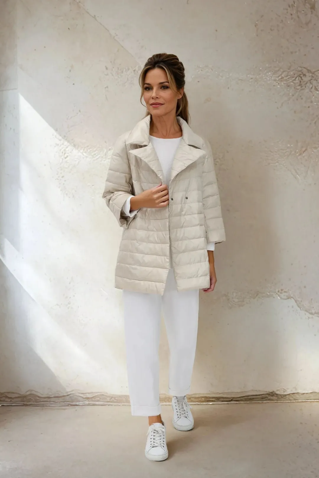 CITY JACKET IN GOOSE DOWN clean lines