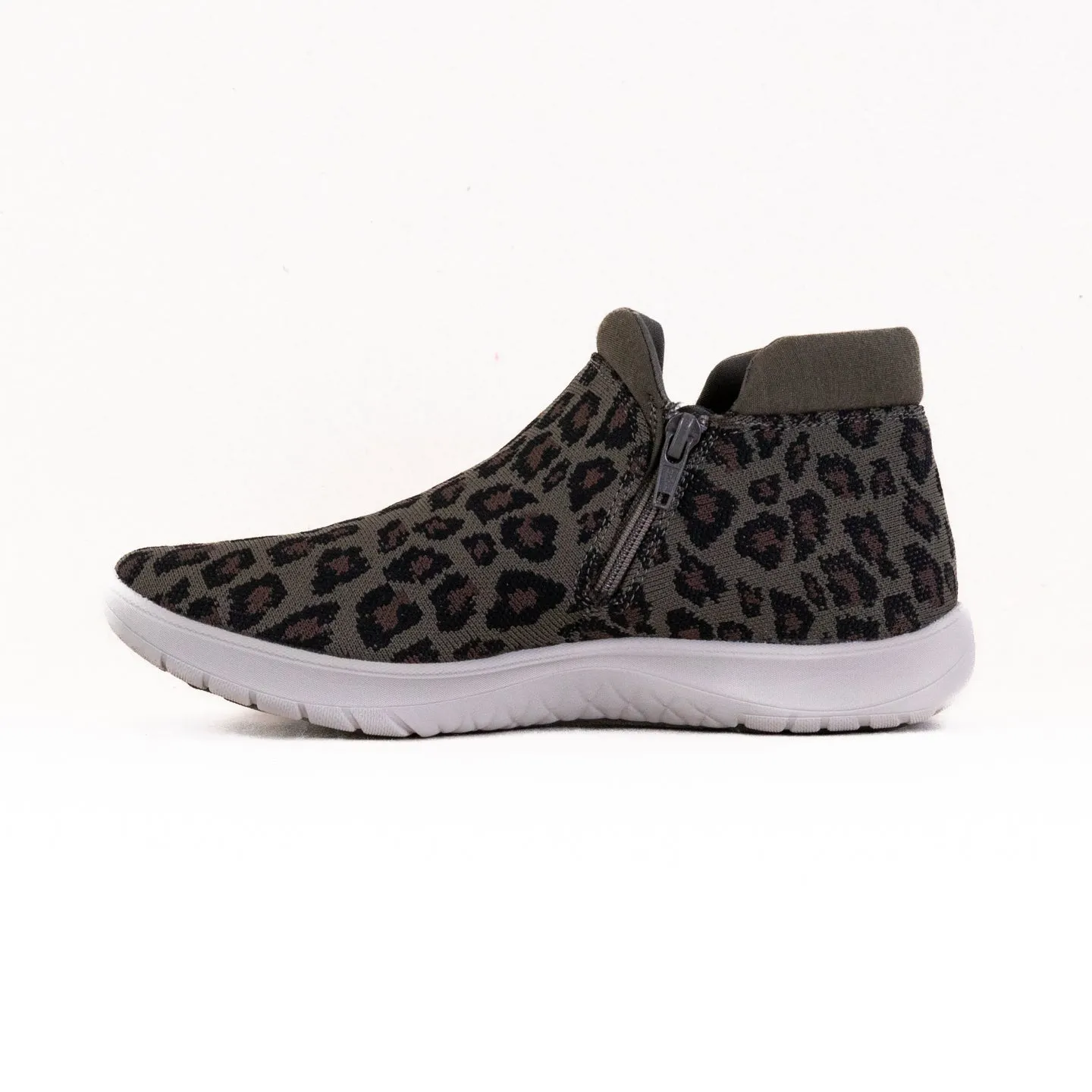 Clarks Adella Pine (Women's) - Dark Olive shock proof