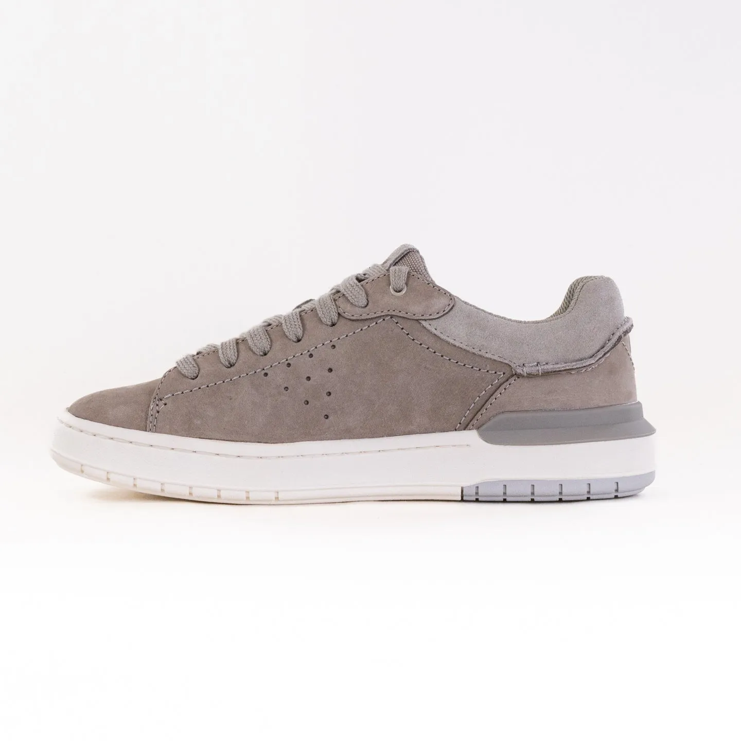 Clarks Courtlite 2 Run (Men's) - Grey Nubuck steady pace
