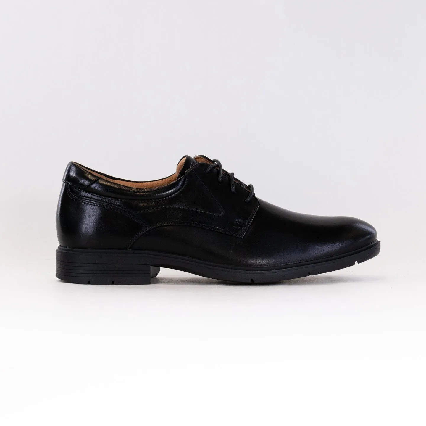 Clarks Eldredge Plain Toe Oxford (Men's) - Black Leather track lover