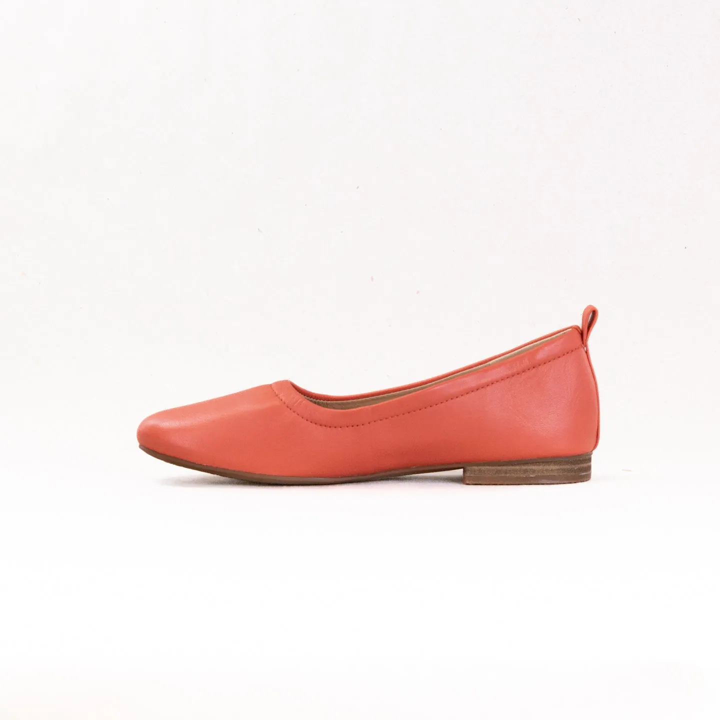 Clarks Fawna Soft (Women's) - Coral Leather park adventures