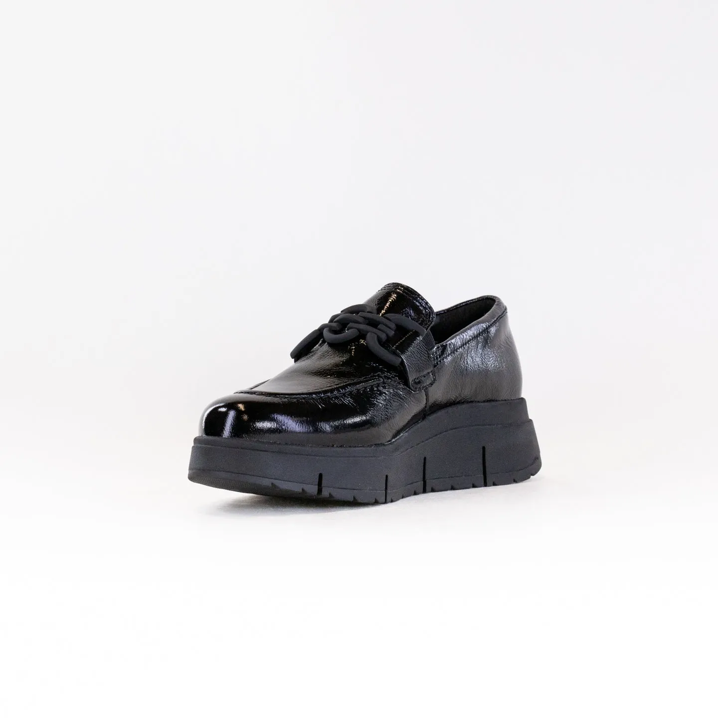 Clark's Loriini Izzy (Women's) - Black Patent always relevant