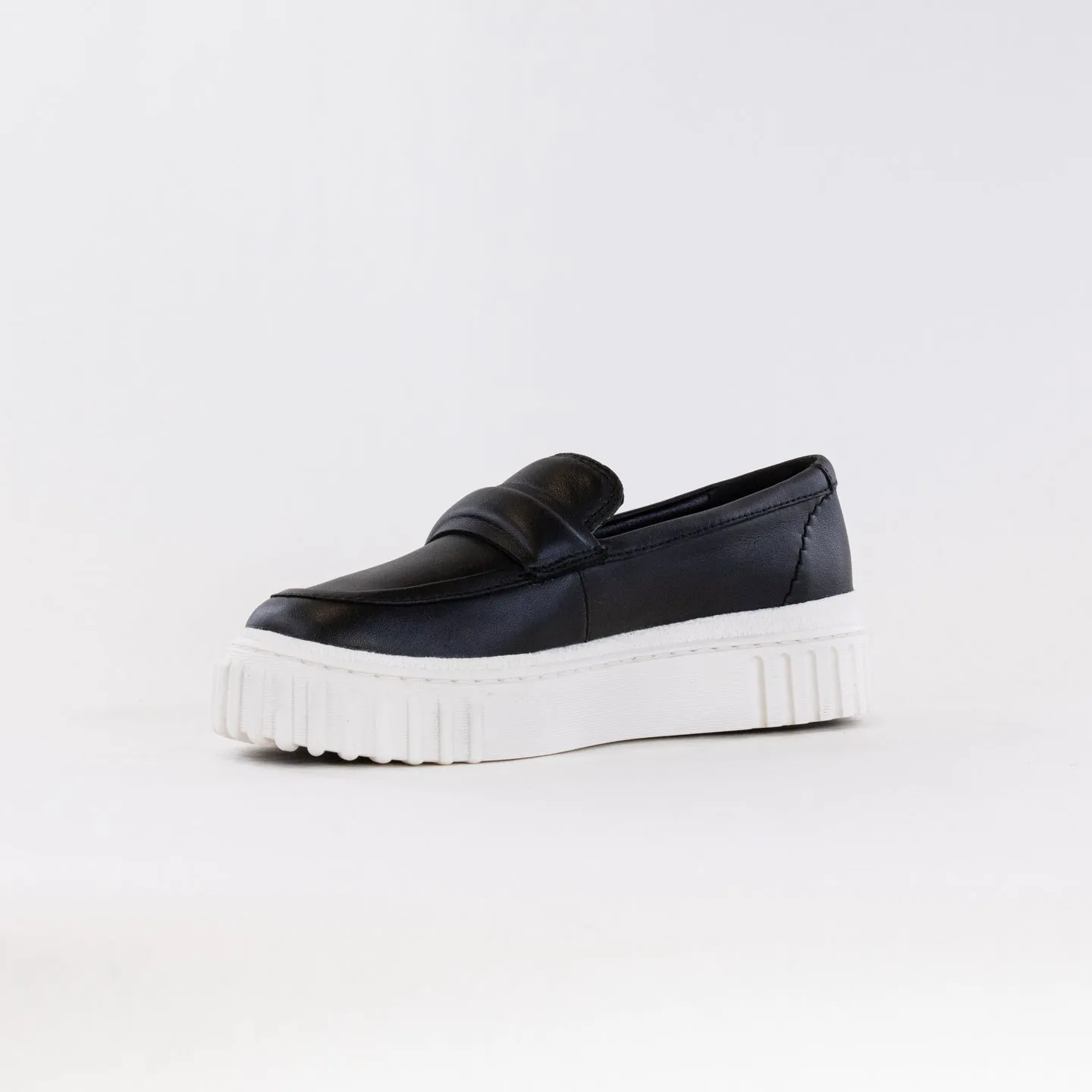 Clarks Mayhill Cove (Women's) - Black Leather rain shield