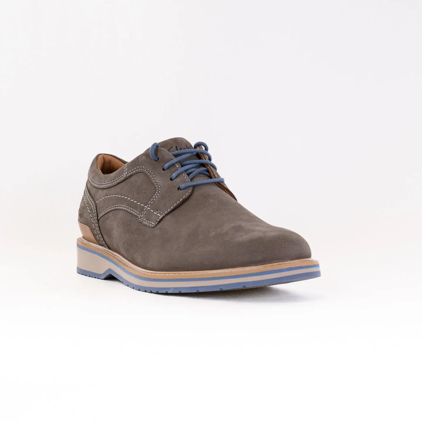 Clarks Monahan Plain Toe (Men's) - Grey Nubuck trail flexibility
