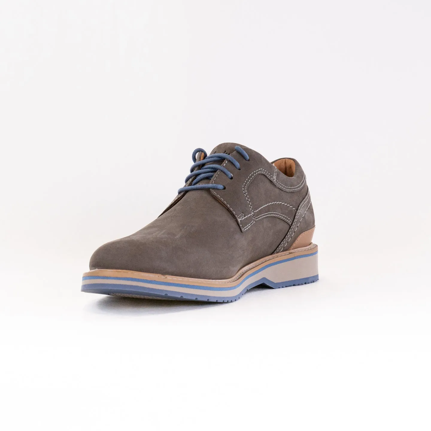 Clarks Monahan Plain Toe (Men's) - Grey Nubuck secure grip