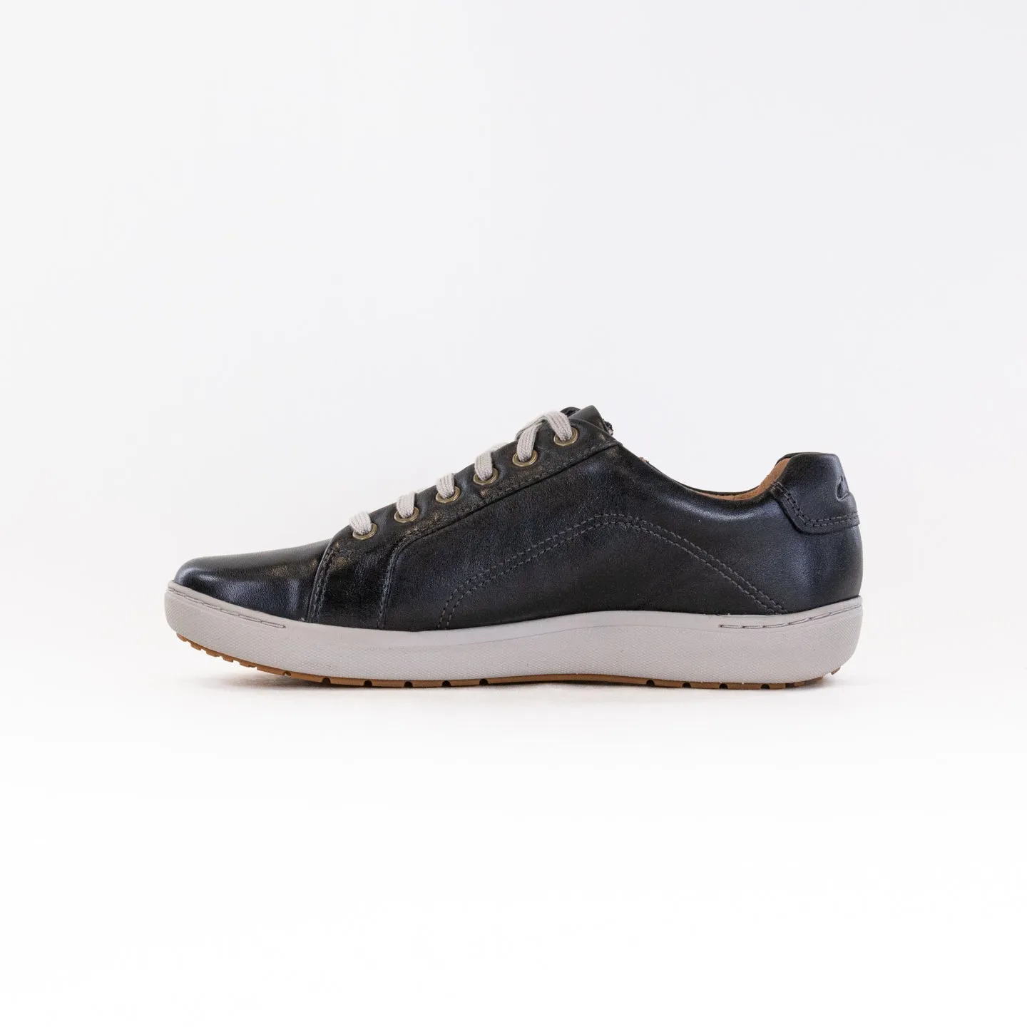 Clarks Nalle Lace (Women's) - Black Leather weekend hike
