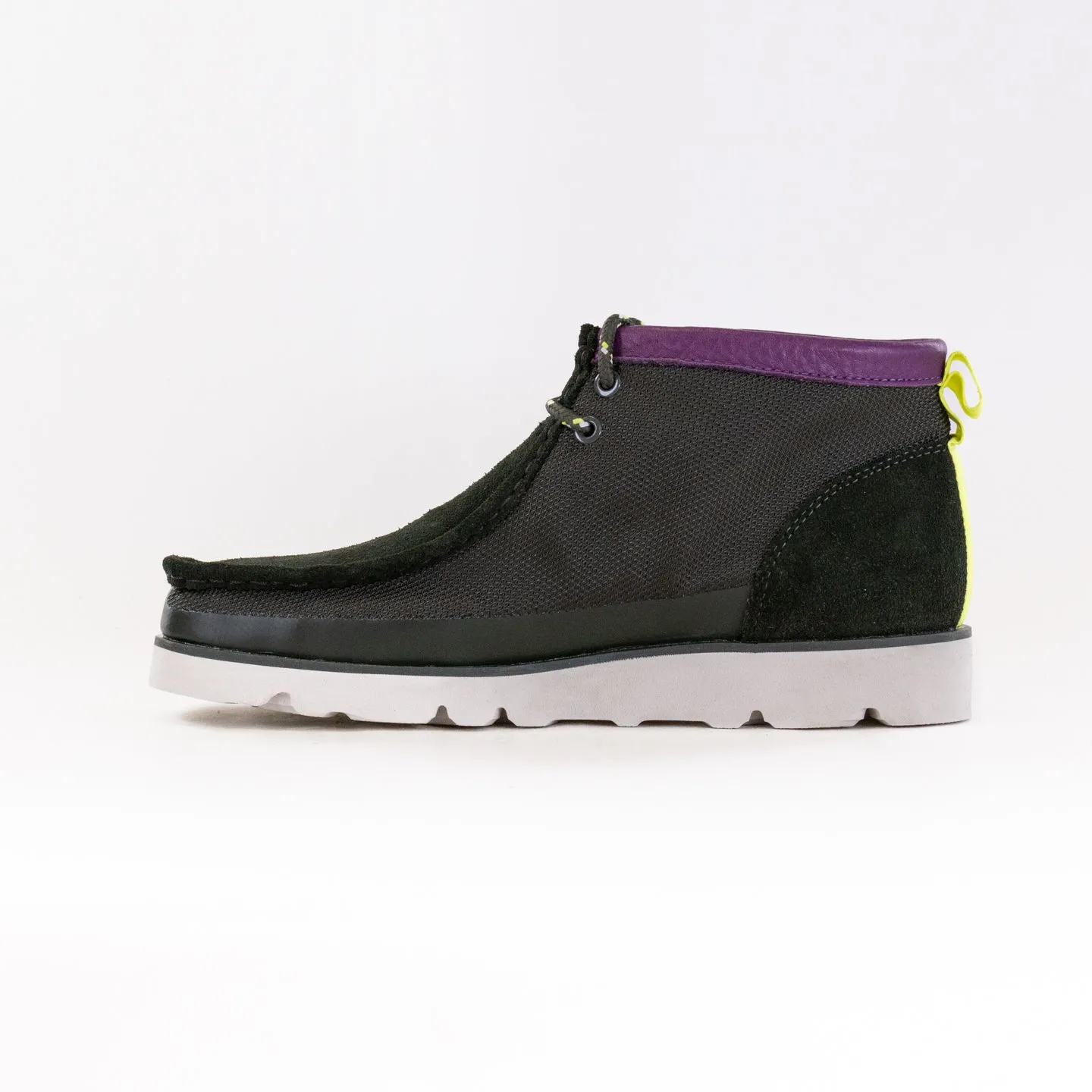 Clarks Originals Wallabee 2.0 Gore-Tex Waterproof Boot (Men's) - Olive smooth landings