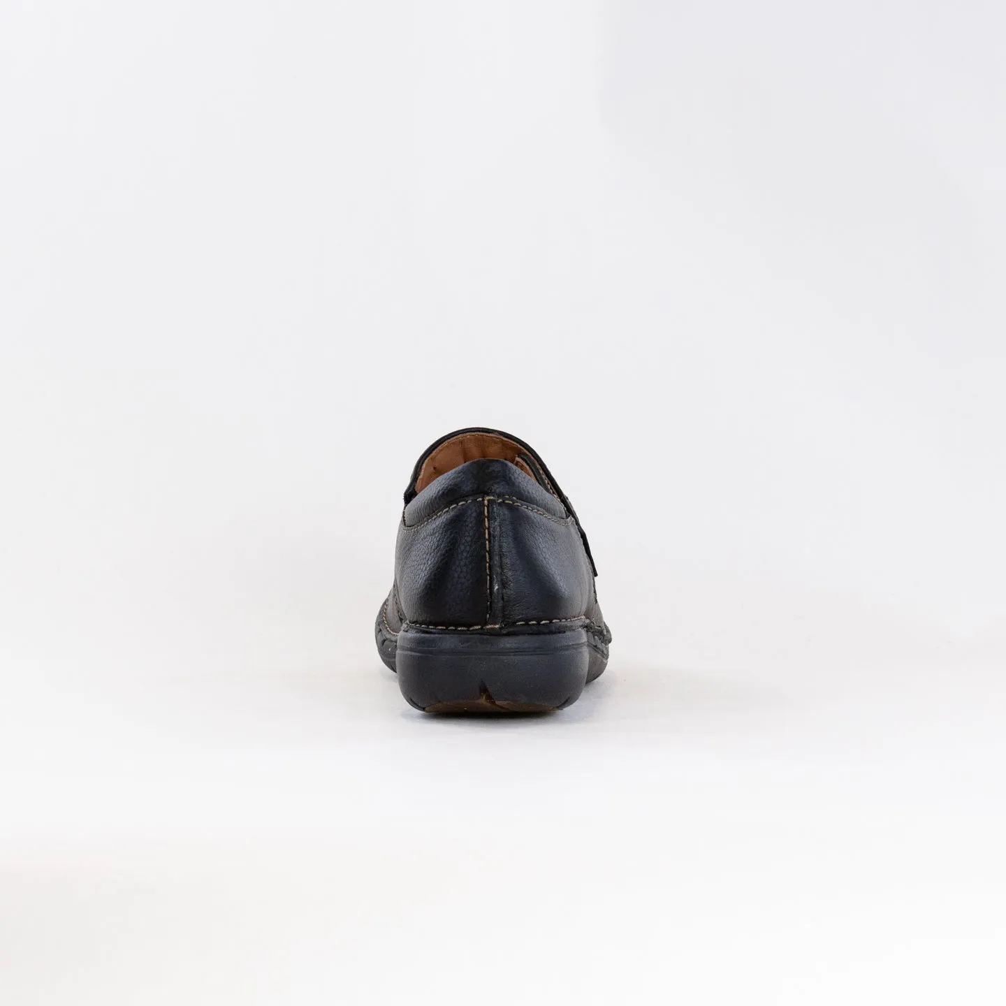Clarks Un Loop Ave (Women's) - Black black essential