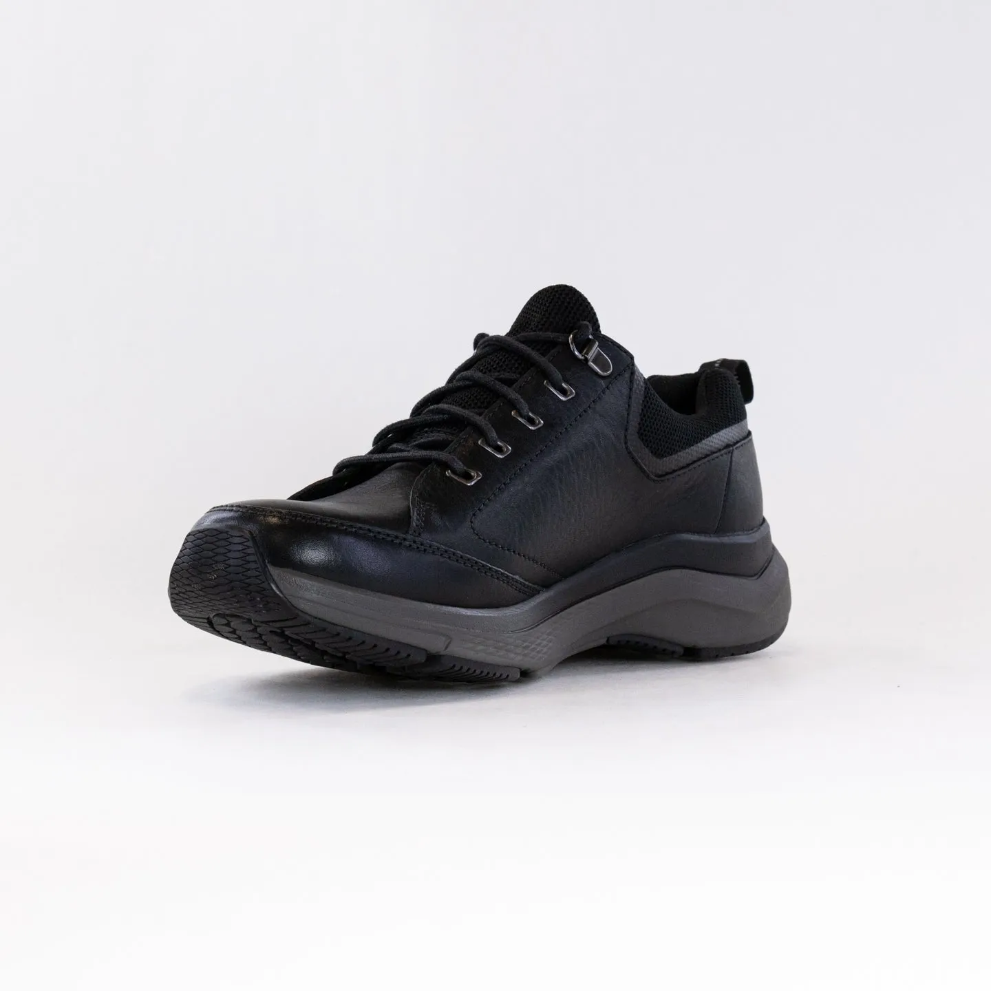 Clarks Wave Vibe 2.0 (Men's) - Black Leather all day