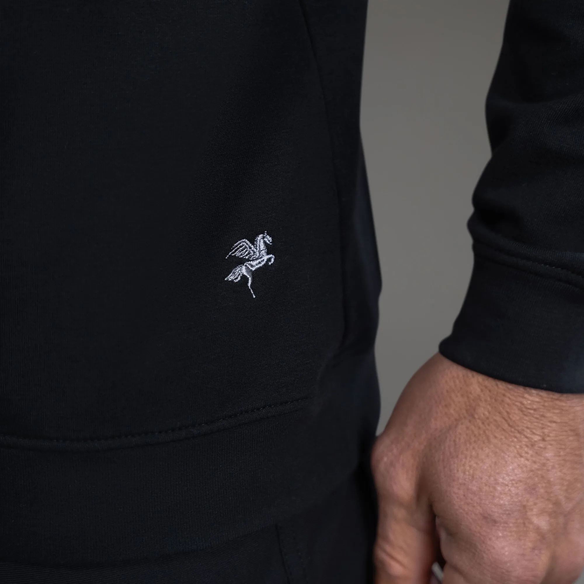 Cumulus Crew Pullover - Black rush vibe