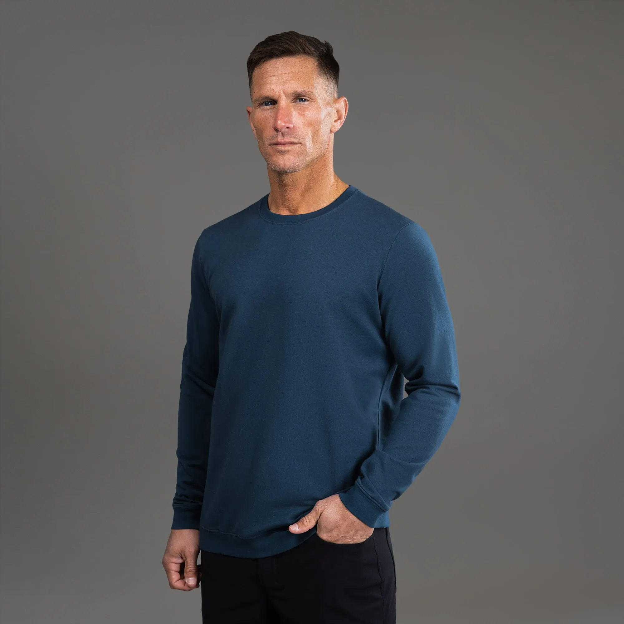 Cumulus Crew Pullover - Deep Sea social fit