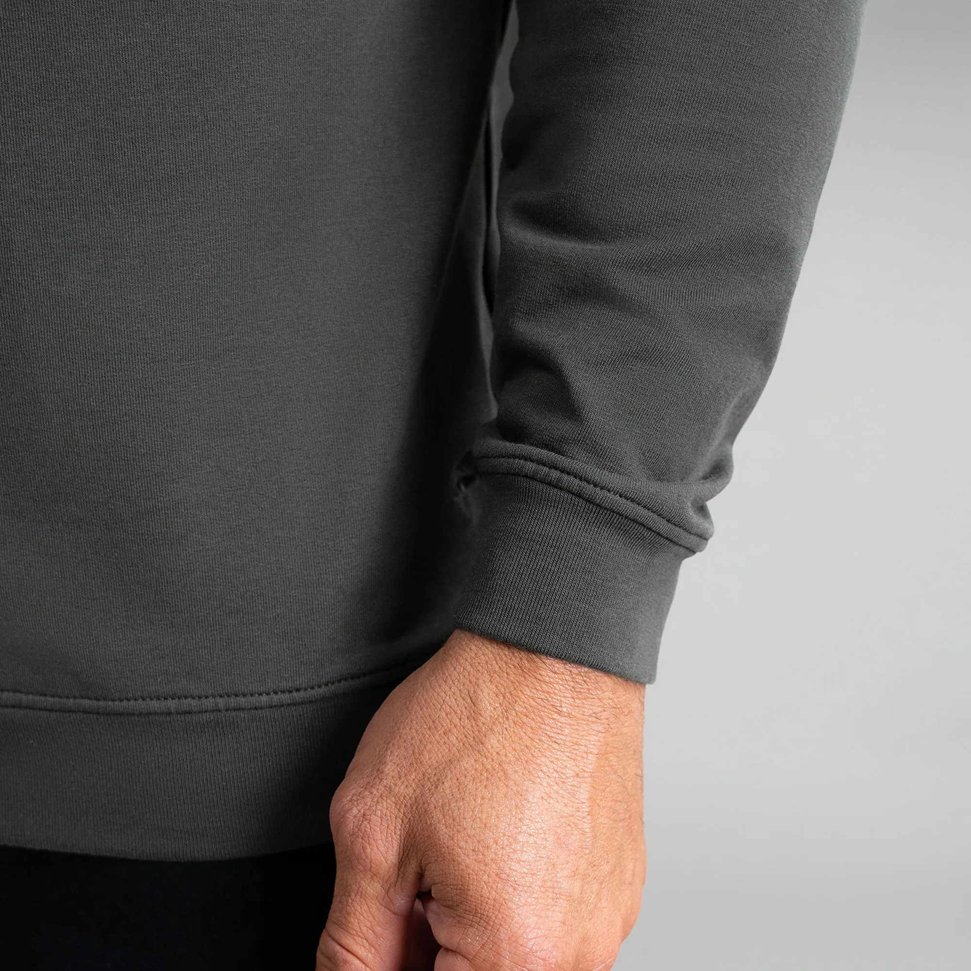 Cumulus Crew Pullover - Smoke body flow