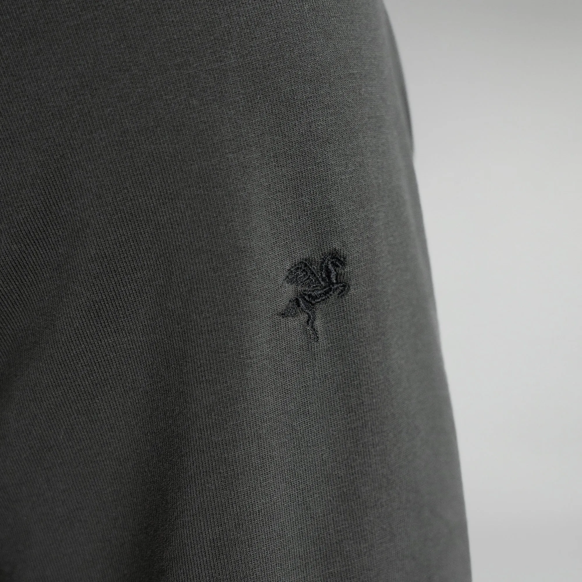 Cumulus Quarter Zip - Smoke attitude fit