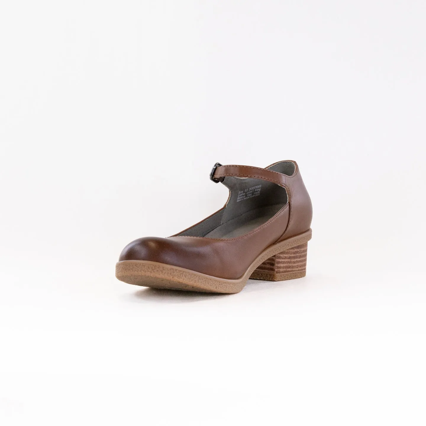 Dansko Deena (Women's) - Tan Waterproof Burnished brunch outfit