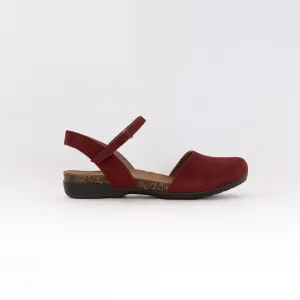 Dansko Rowan (Women's) - Cinnabar Subtle Style Dansko Rowan (Women's) - Cinnabar Light Look