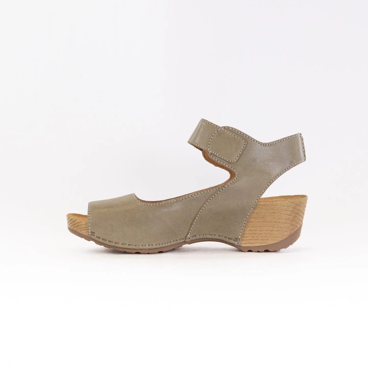 Dansko Tiana (Women's) - Khaki Leather Pool Day