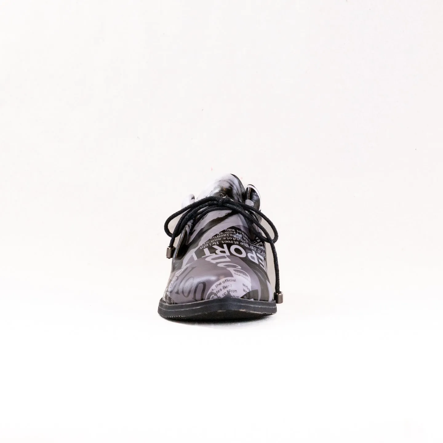 Django And Juliette Kotty (Women's) - News Print Leather energy return