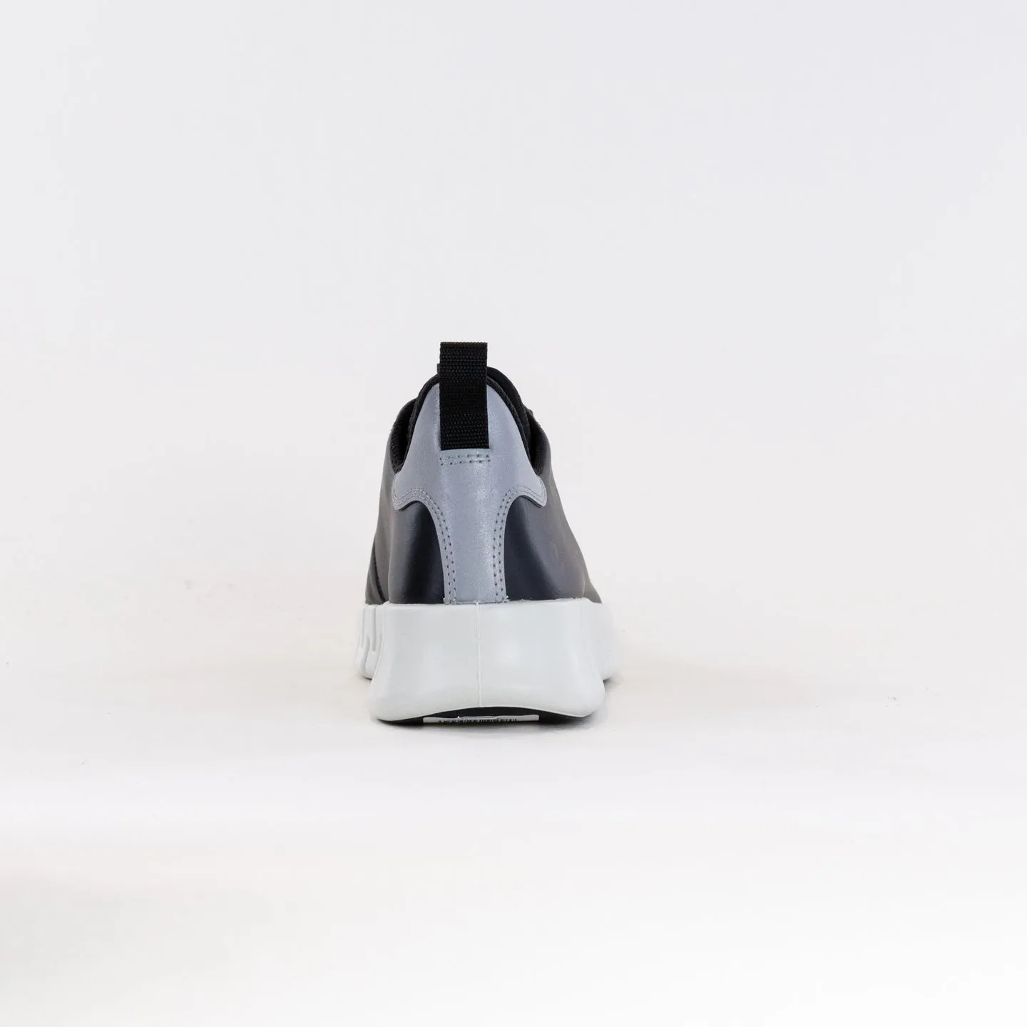 ECCO Gruuv Sneaker (Women's) - Black/Light Gray weekend gear