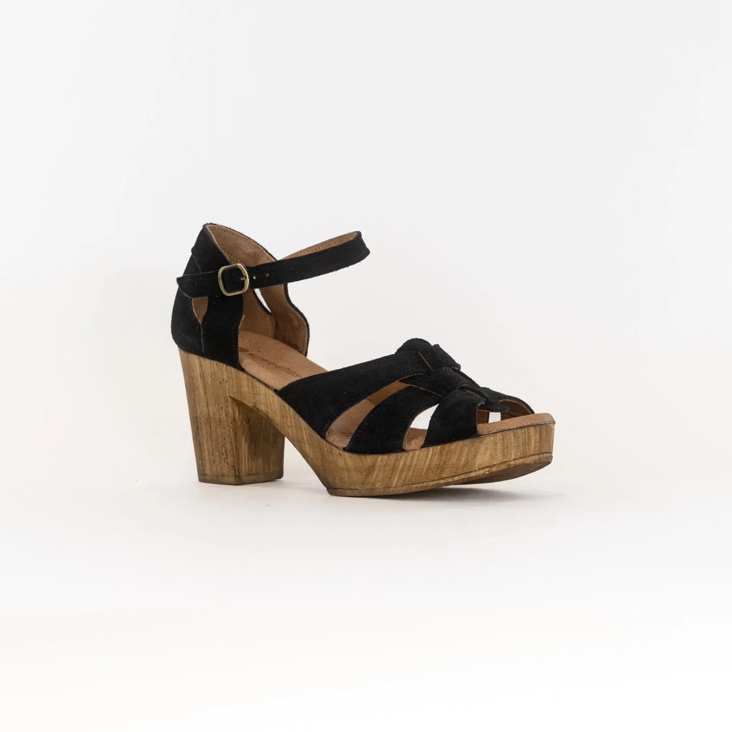 Eric Michael Savy (Women's) Style Boost