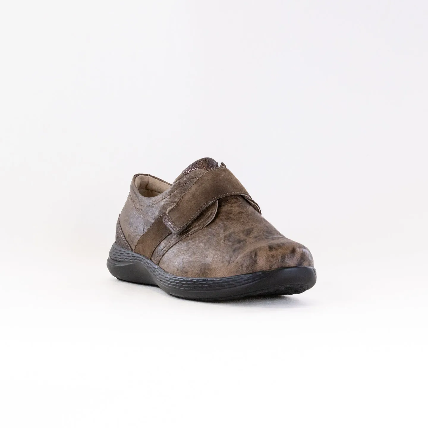 Fidelio Hi Energy Masha (Women's) - Brown Leather tough roads