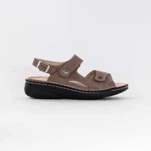 Finn Comfort Barbuda (Women's) - Gravel Sunny Days Finn Comfort Barbuda (Women's) - Gravel Street Fresh