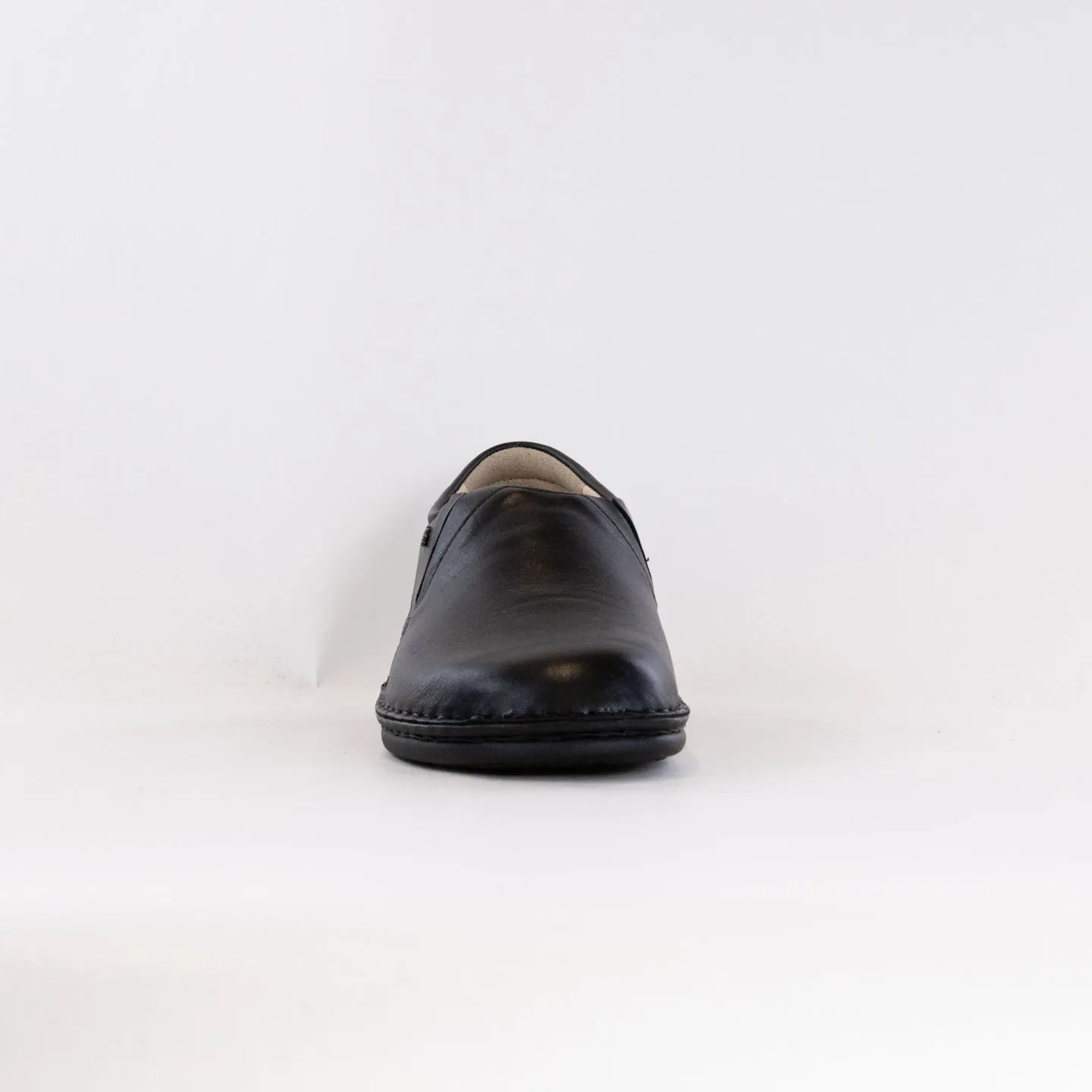 Finn Comfort Newport (Women's) - Black Leather everyone approved