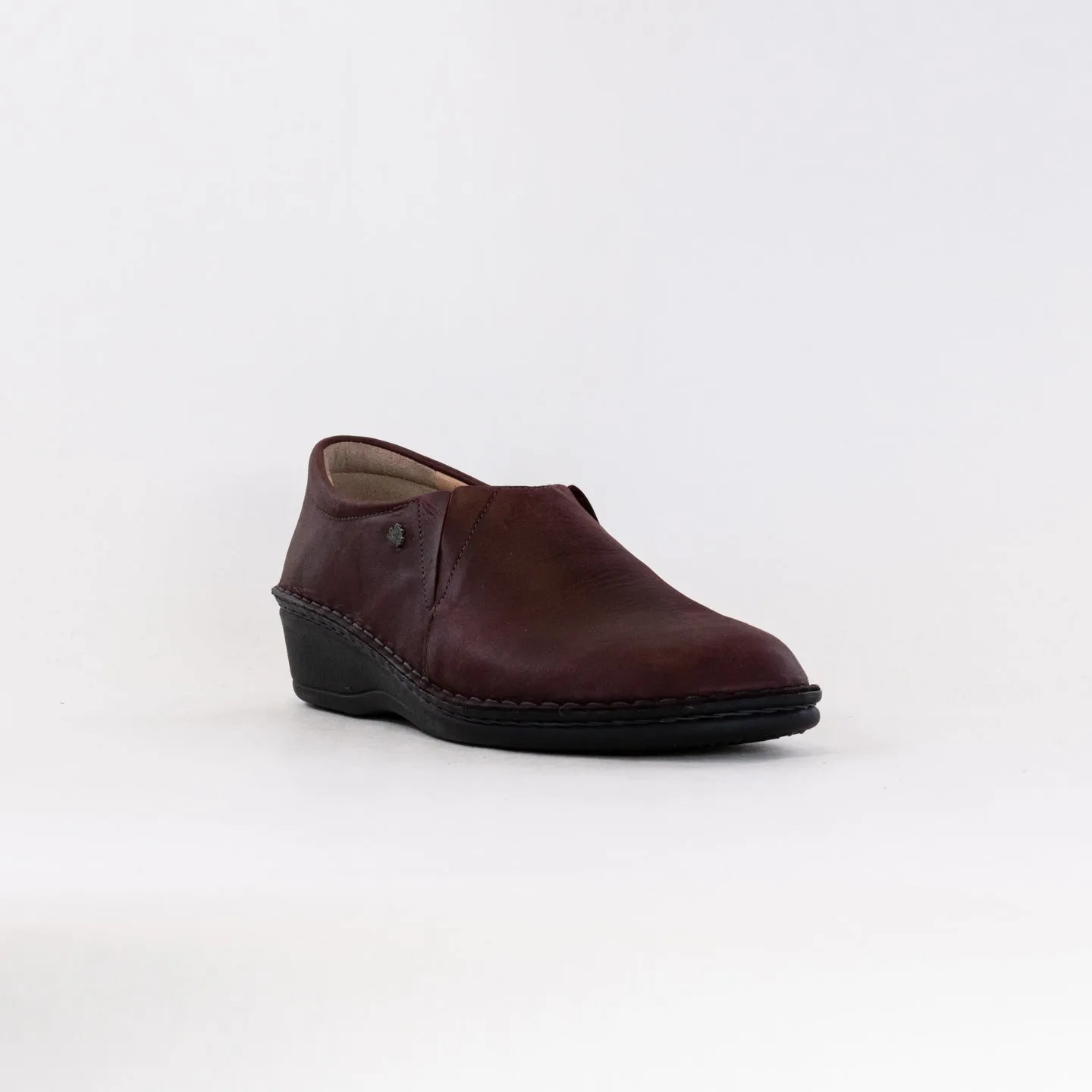 Finn Comfort Newport (Women's) - Bordeaux Leather trail lover