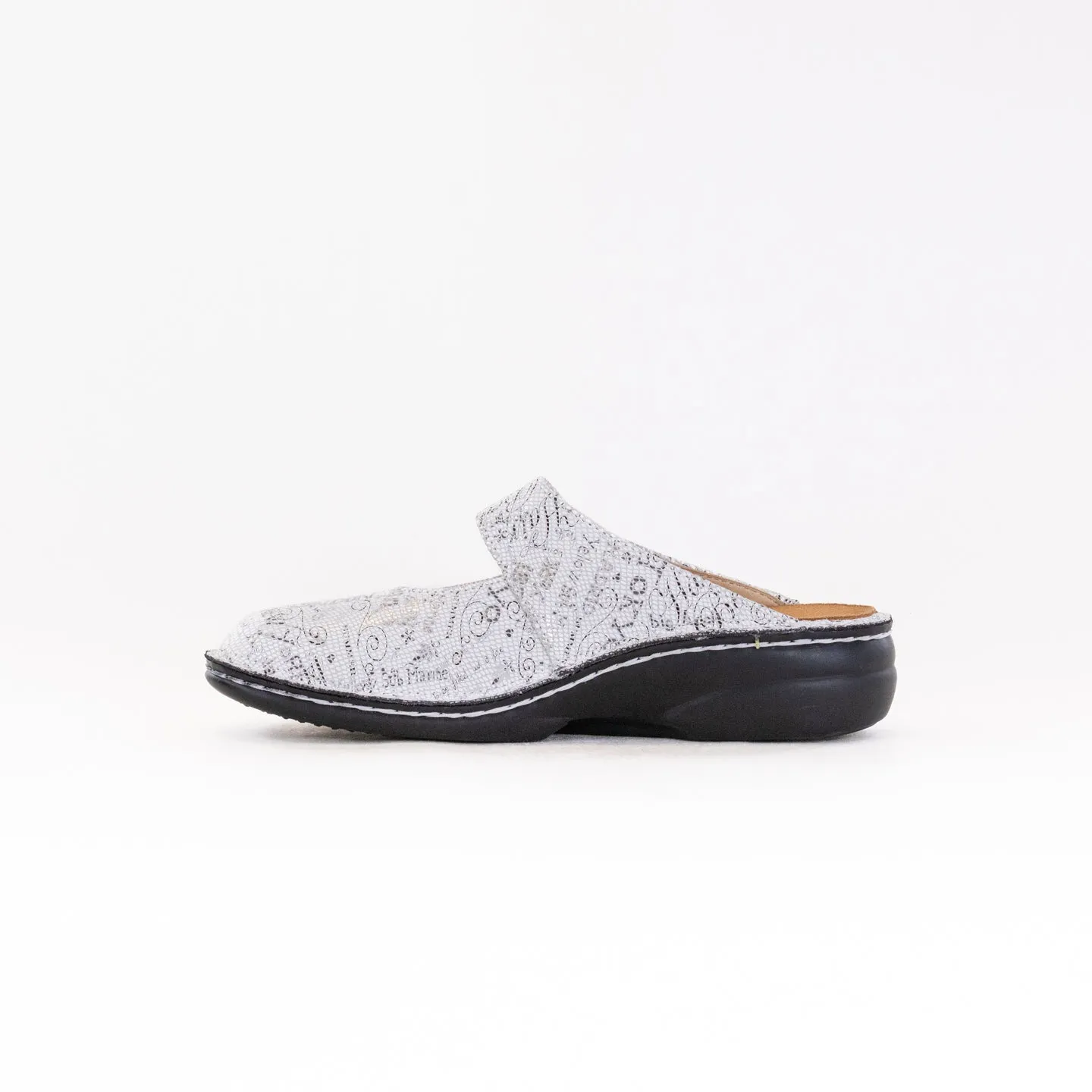 Finn Comfort Stanford Clog (Women's) - Words Bianco multi terrain
