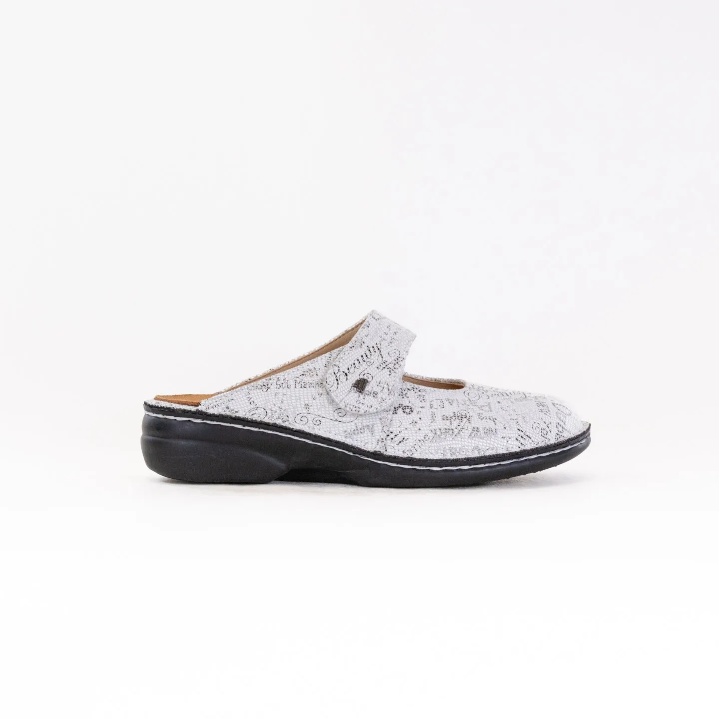 Finn Comfort Stanford Clog (Women's) - Words Bianco wet defense