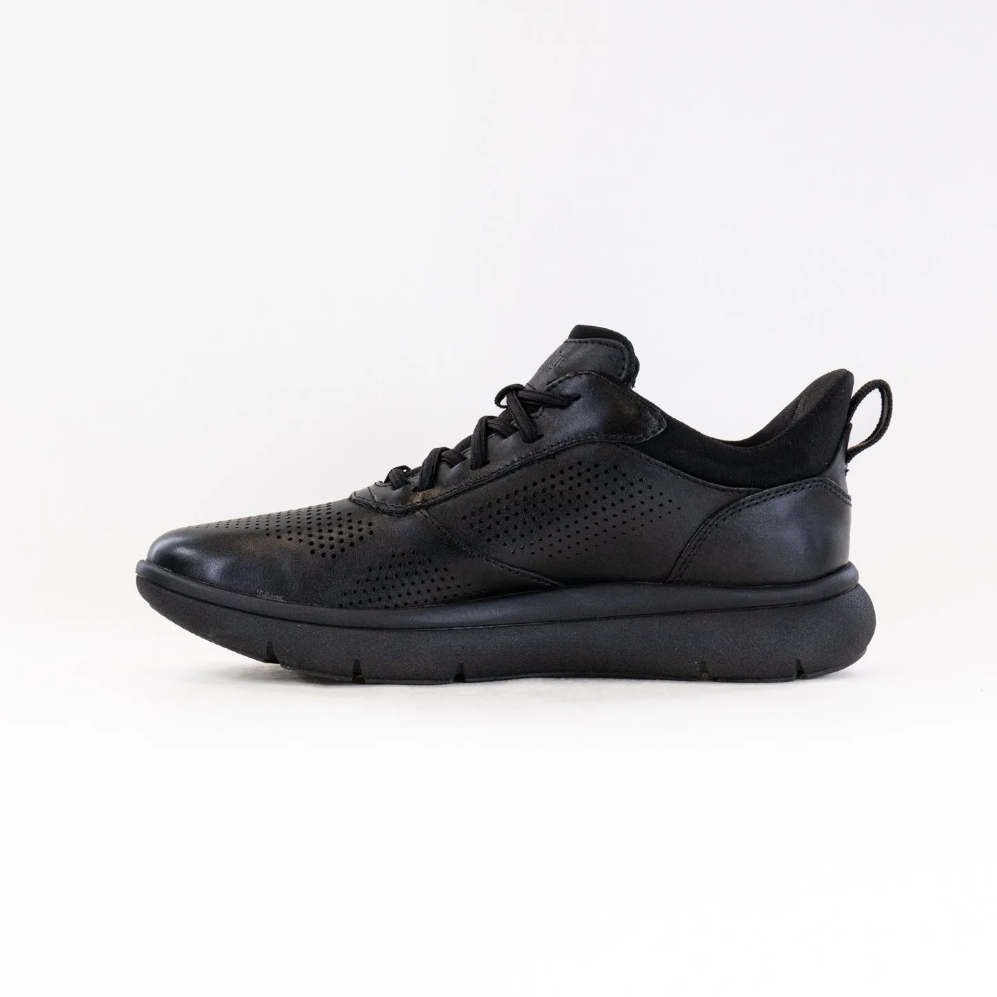 Florsheim Fleet Perf (Men's) - Black Smooth impact zone