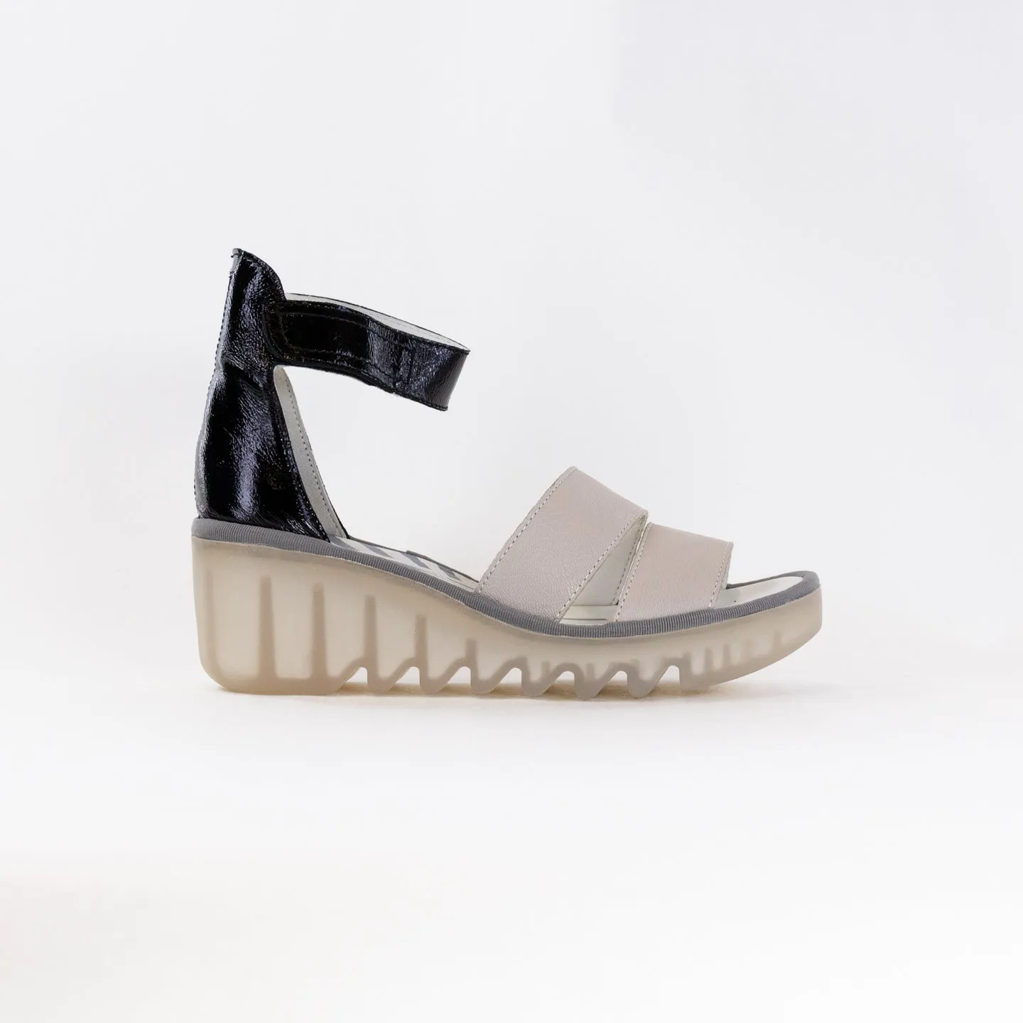 Fly London BONO290FLY (Women's) - Cloud/Black Beach Ease
