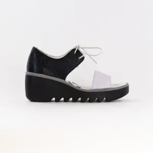 FLY London Crossover Sandals BILU465FLY (Women's) - White/Black Holiday Edit FLY London Crossover Sandals BILU465FLY (Women's) - White/Black Daily Outing