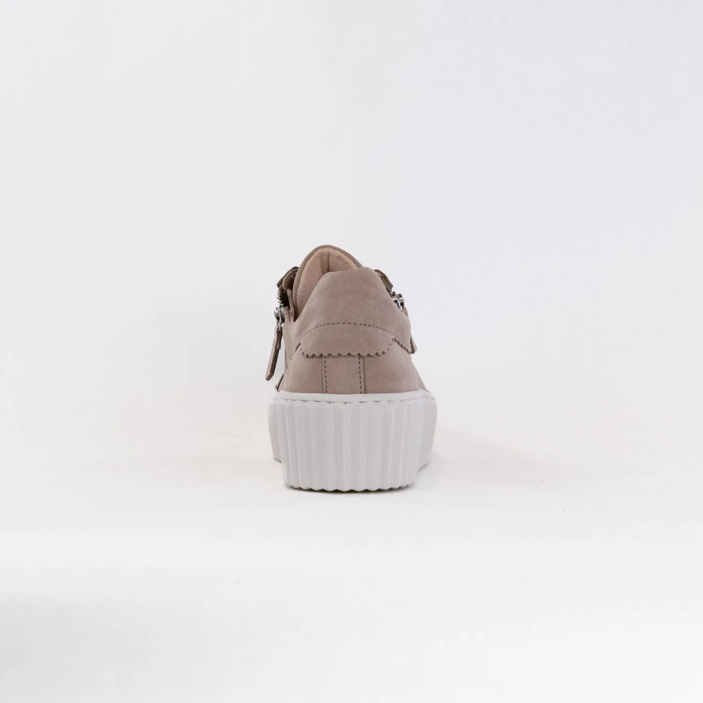 Gabor 43.200.21 Platform Sneaker (Women's) - Cream urban explorer