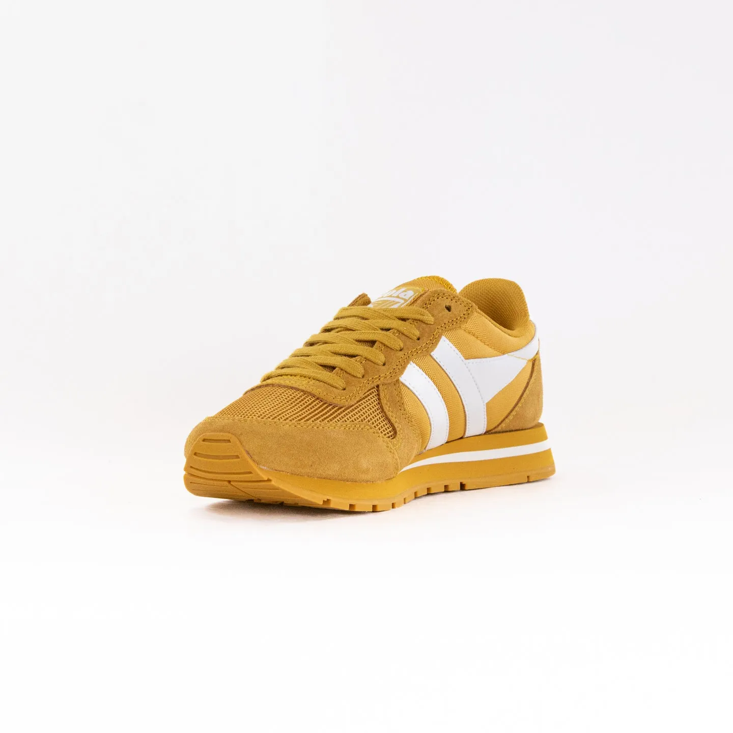 Gola Classics Daytona '88 Sneakers(Women's) - Sun/Off White travel pair