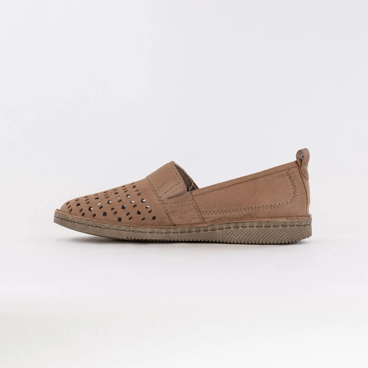 Josef Seibel Sofie 27 (Women's) - Creme timeless appeal